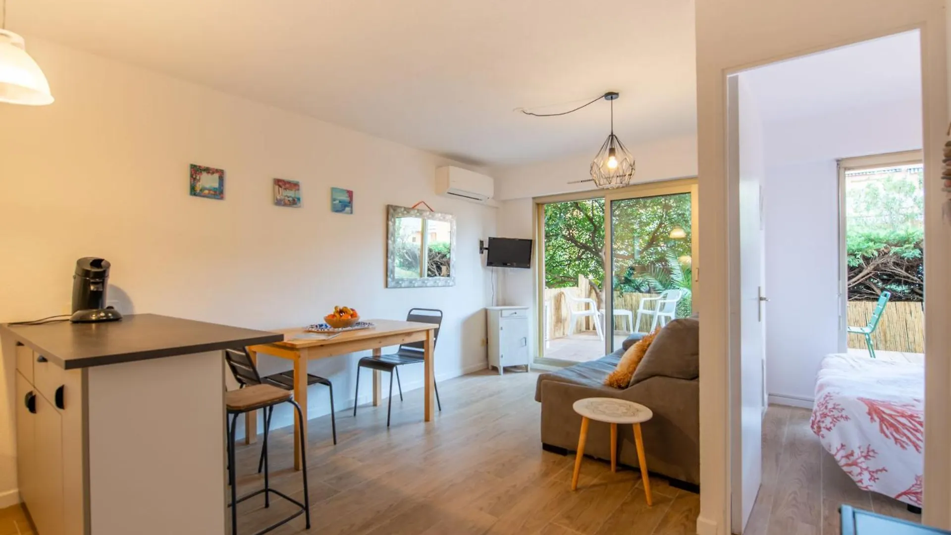 Apartment La Croix Du Sud-23 By Interhome Cavalaire-sur-Mer 0*,  Francia
