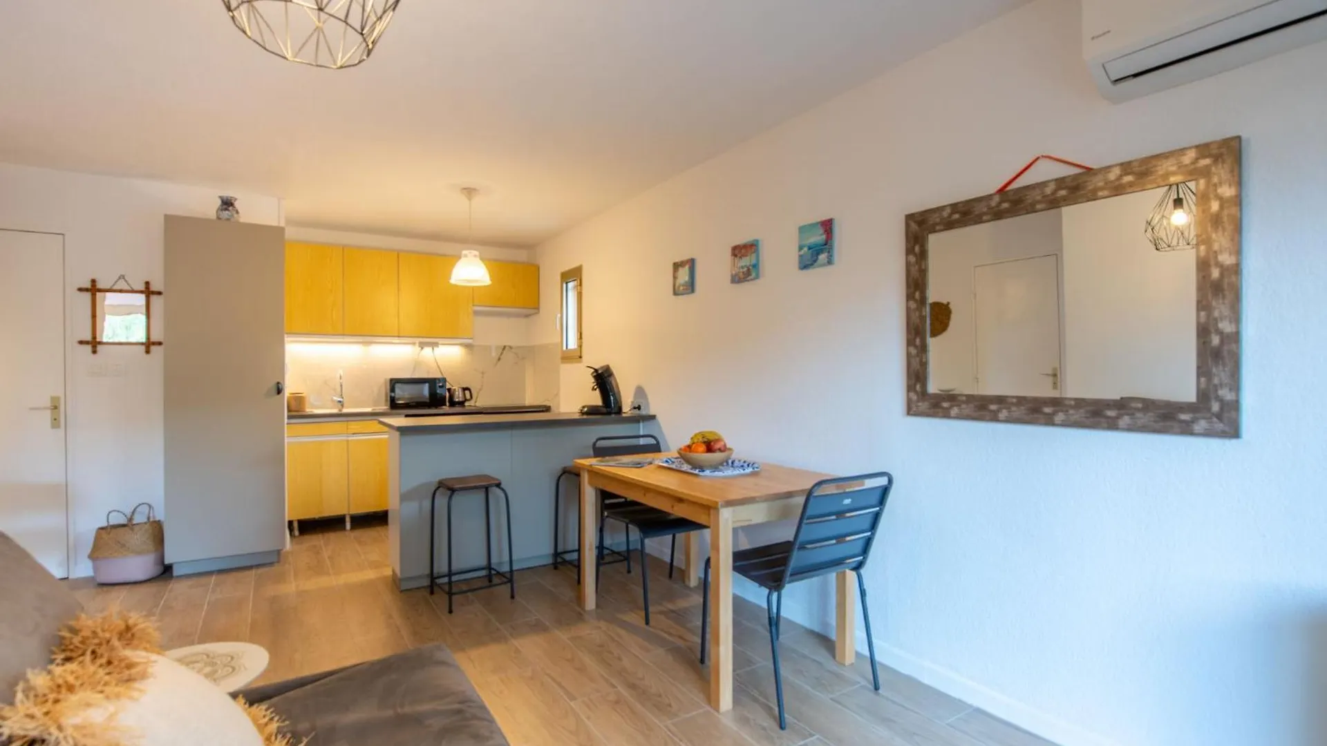 Apartment La Croix Du Sud-23 By Interhome Cavalaire-sur-Mer 0*,  Francia